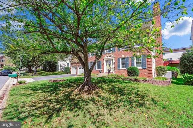 $939,000 | 119 Englefield Drive, Gaithersburg, MD 20878