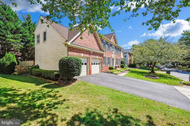 $939,000 | 119 Englefield Drive, Gaithersburg, MD 20878
