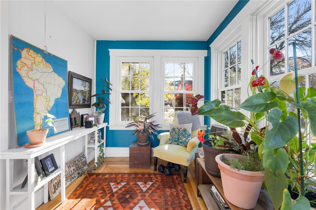 111 Colonial Road Providence, RI 02906 - Photo 18 of 38