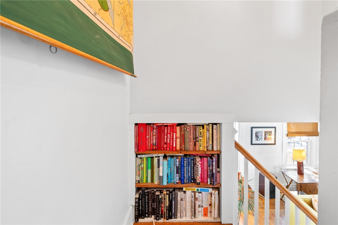 111 Colonial Road Providence, RI 02906 - Photo 23 of 38