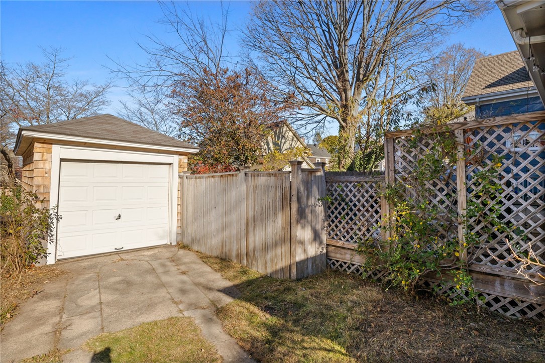 111 Colonial Road Providence, RI 02906 - Photo 38 of 38