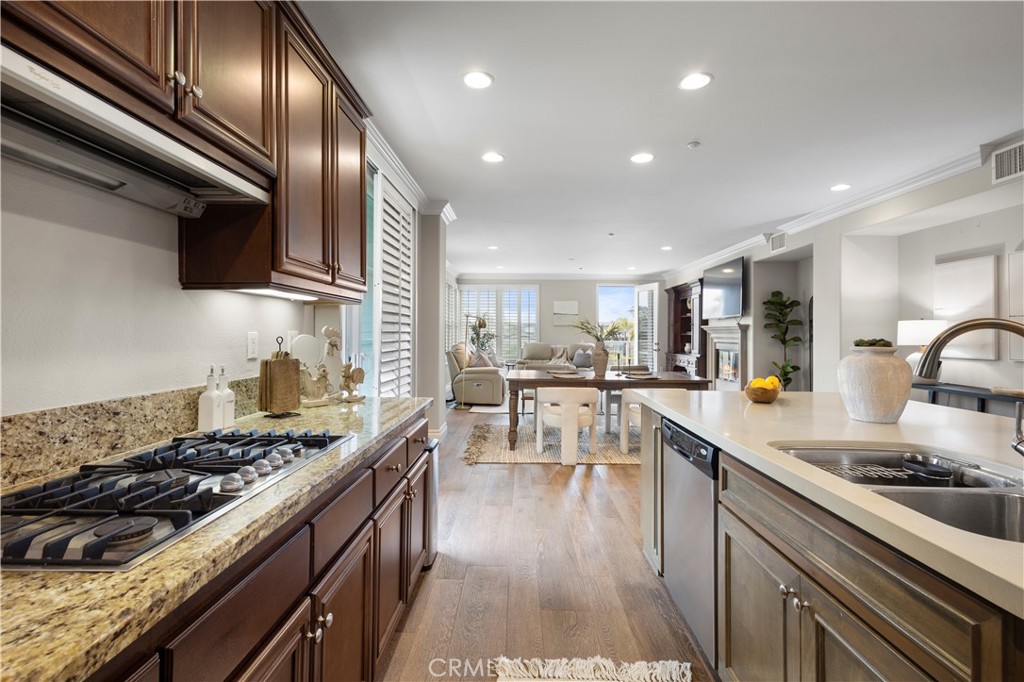 1421 Windshore Way Oxnard, CA 93035 - Photo 10 of 38