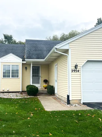 $269,900 | 2934 Parkside Drive, Unit 54, Jenison, MI 49428