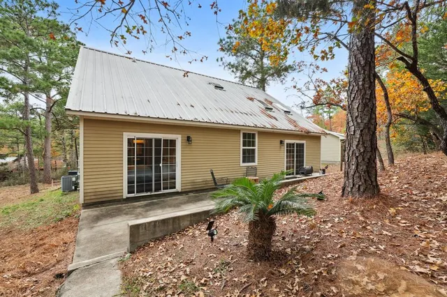 $2,600 | 140 Onini Court, Bastrop, TX 78602