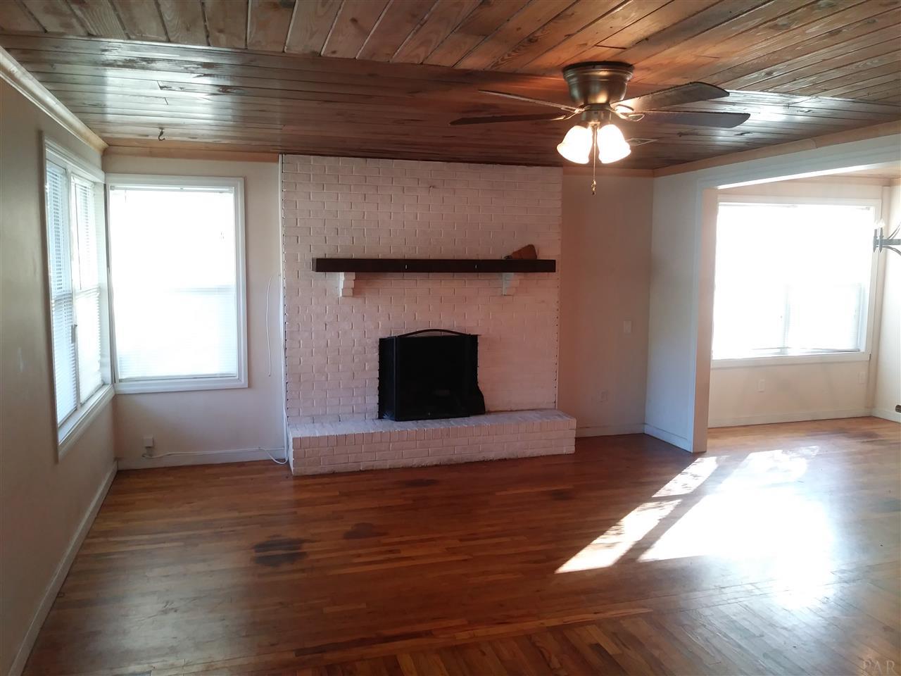 219 Betty Road Pensacola, FL 32507 - Photo 2 of 6 Gallery Image 2