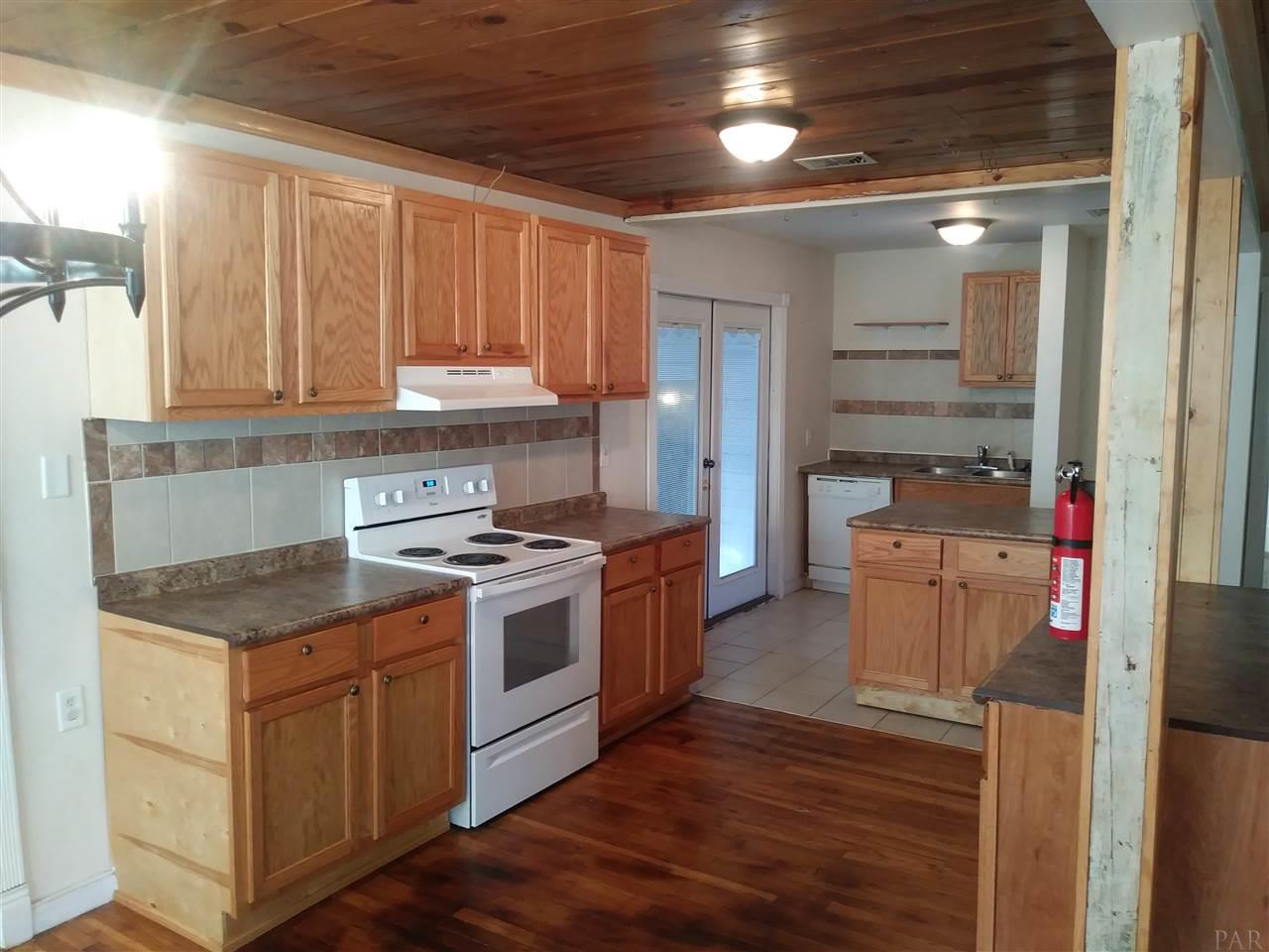 219 Betty Road Pensacola, FL 32507 - Photo 4 of 6 Gallery Image 4