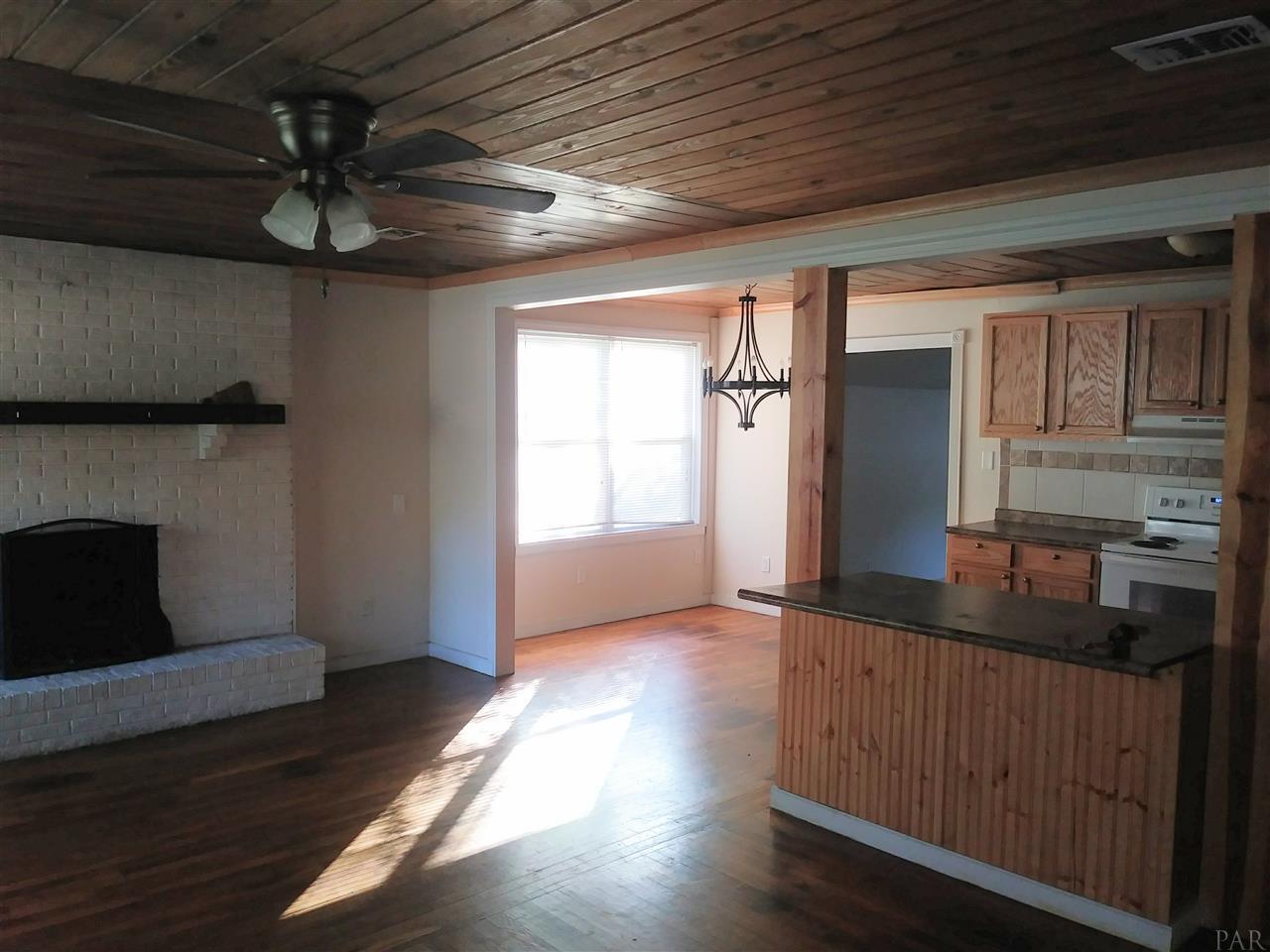 219 Betty Road Pensacola, FL 32507 - Photo 5 of 6 Gallery Image 5