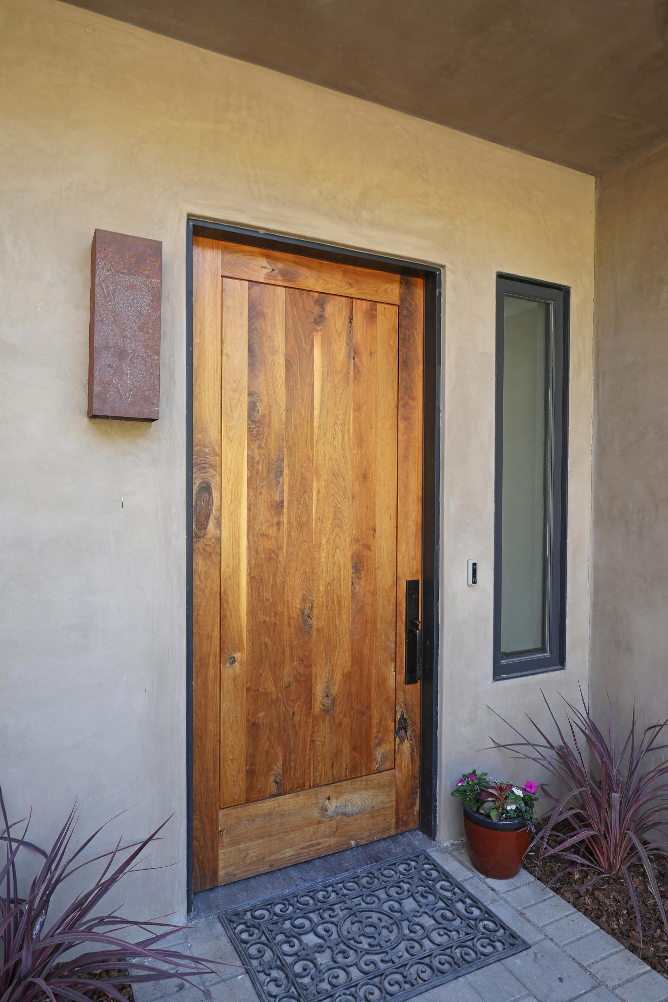 1100 Palomino Road Santa Barbara, CA 93105 - Photo 3 of 34 a view of entryway with bedroom and wooden floor