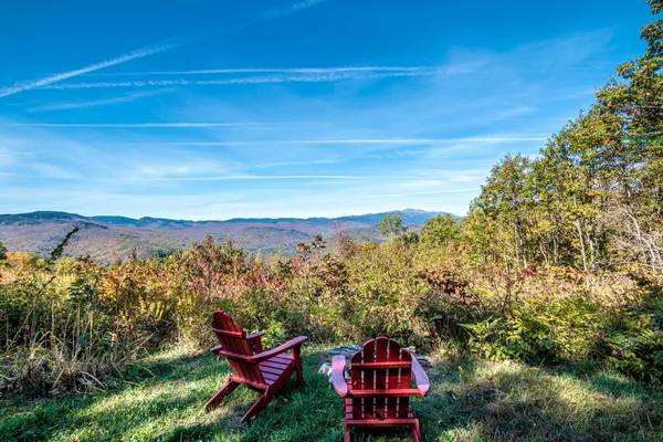 $980,000 | 46 Alpine Drive, Jackson, NH 03846