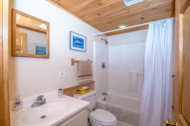 $980,000 | 46 Alpine Drive, Jackson, NH 03846