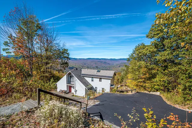$980,000 | 46 Alpine Drive, Jackson, NH 03846