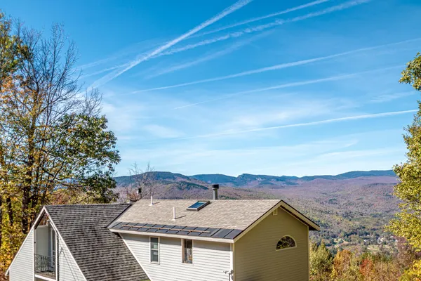 $980,000 | 46 Alpine Drive, Jackson, NH 03846