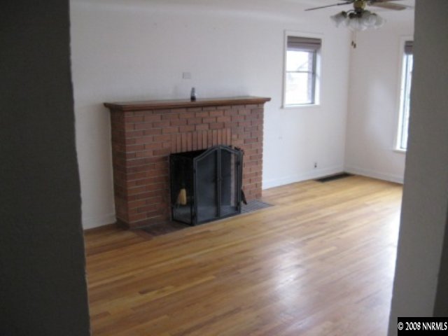 501 Thoma Street, Unit 2 Reno, NV 89502 - Photo 3 of 6 Photo 3