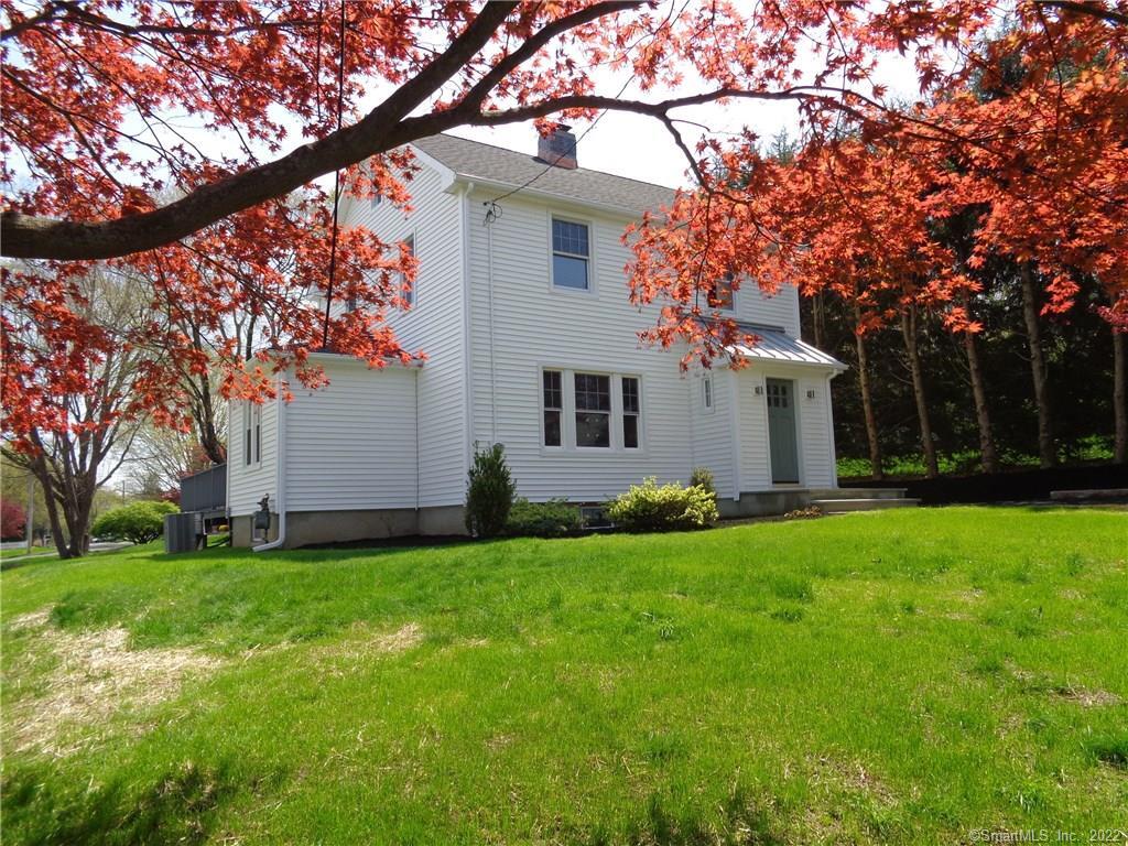 15 Ridgeview Avenue Trumbull, CT 06611 - Photo 1 of 1
