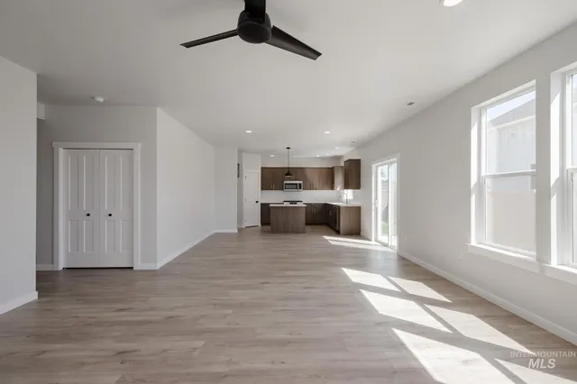 $454,990 | 5489 South Bittercreek Avenue, Meridian, ID 83642