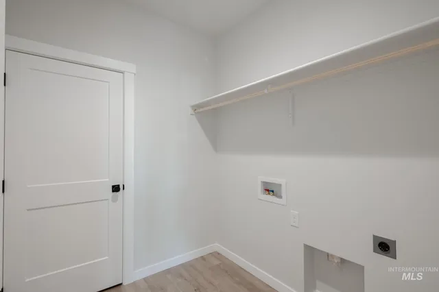 $454,990 | 5489 South Bittercreek Avenue, Meridian, ID 83642