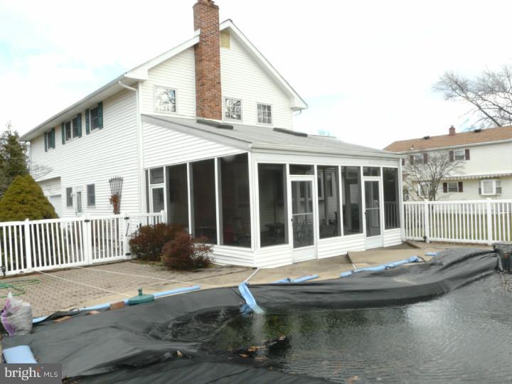 3018 Taft Road Norristown, PA 19403 - Photo 18 of 19 Sun Room