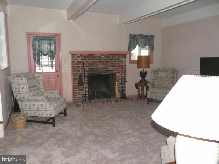 3018 Taft Road Norristown, PA 19403 - Photo 7 of 19 Family Room
