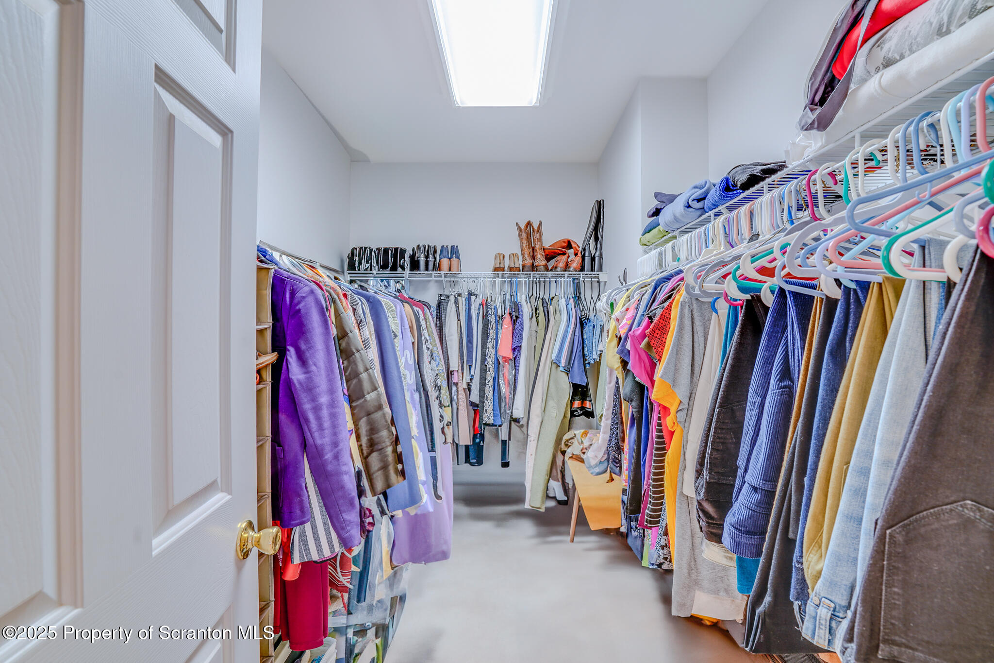 106 Constitution Drive Moscow, PA 18444 - Photo 67 of 119 Walk in closet