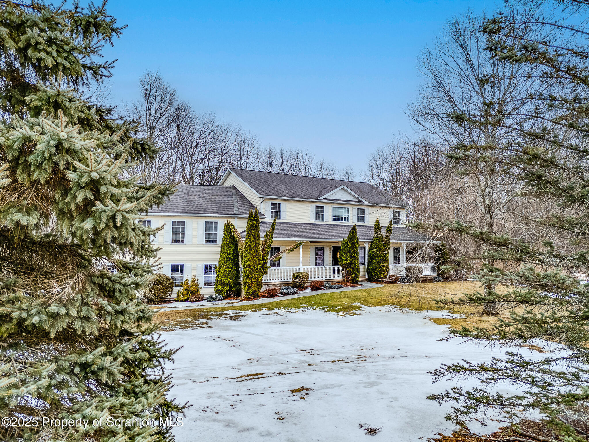 106 Constitution Drive Moscow, PA 18444 - Photo 83 of 119 Front