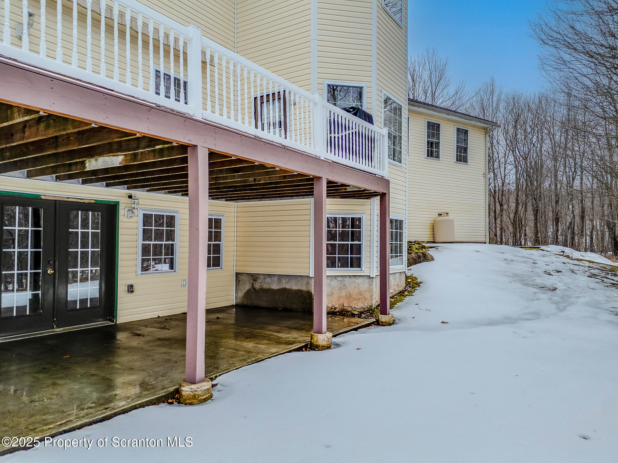 106 Constitution Drive Moscow, PA 18444 - Photo 92 of 119 rear