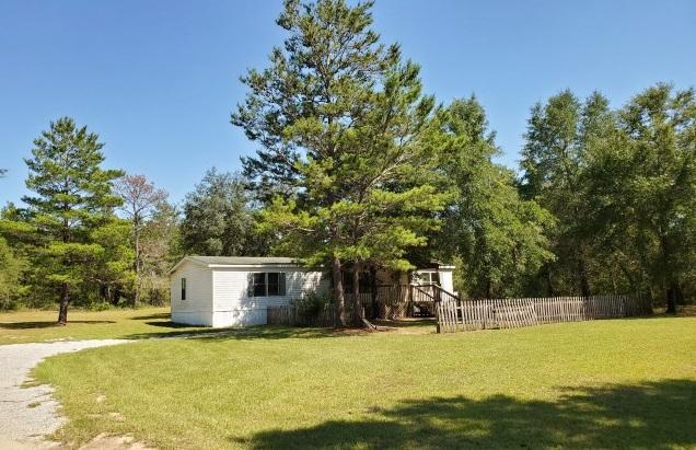 318 Lancelot Road DeFuniak Springs, FL 32433 - Photo 1 of 4 front