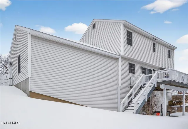 $525,000 | 118 Horizon Boulevard, Rotterdam, NY 12306