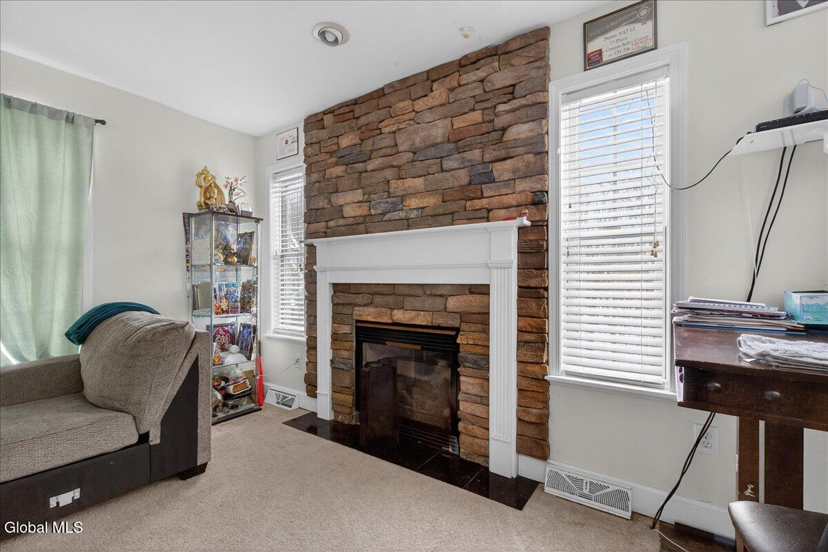 118 Horizon Boulevard Rotterdam, NY 12306 - Photo 8 of 44 12-118 Horizon Blvd-12