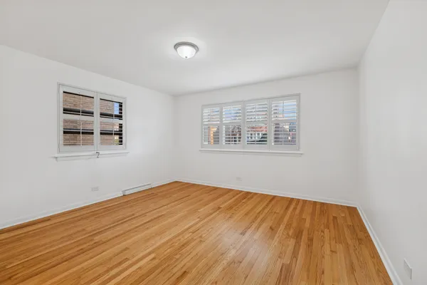 $3,295 | 10454 South Claremont Avenue, Unit 1, Chicago, IL 60643