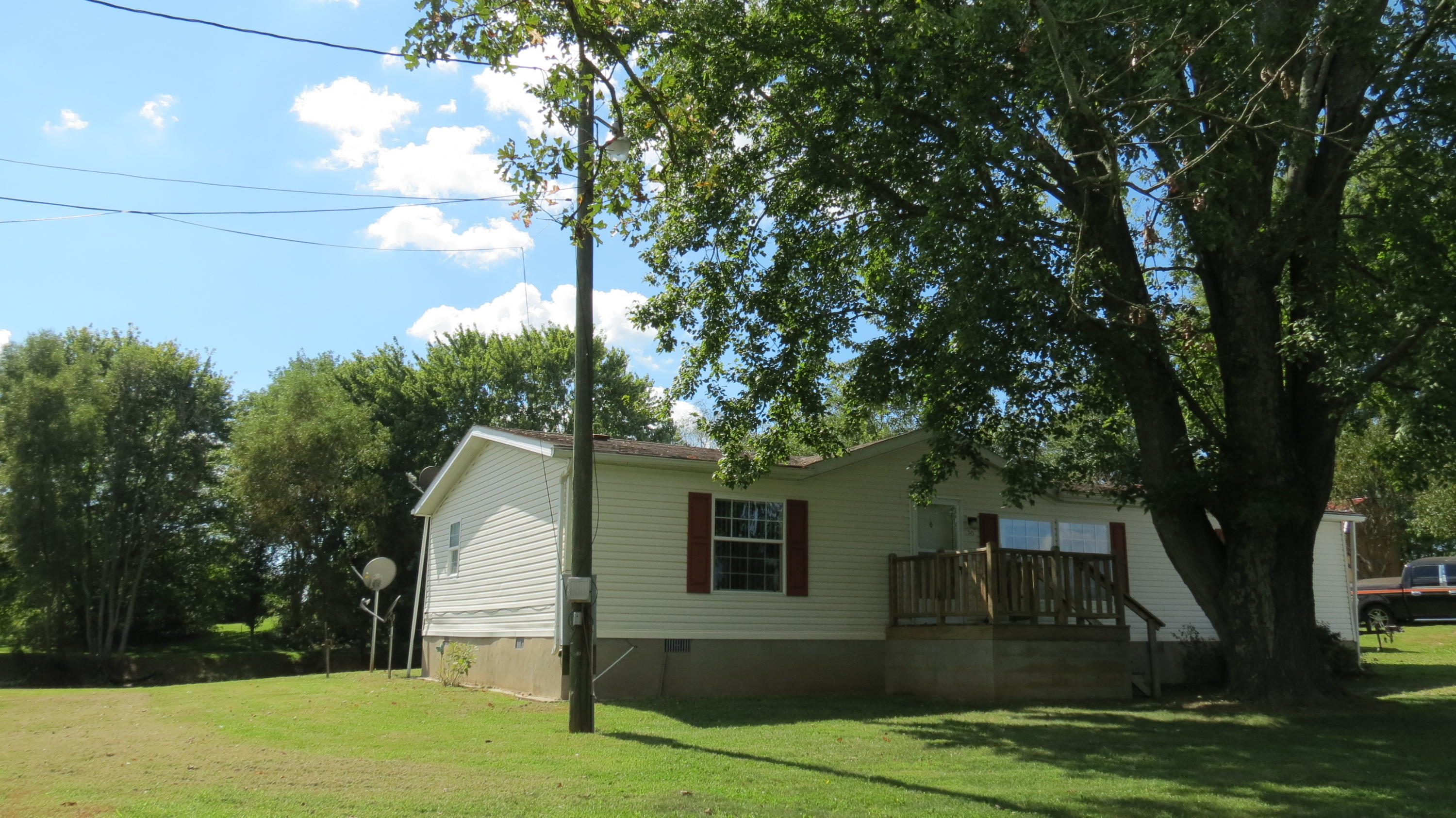 345 Old Columbia Road Nancy, KY 42544 - Photo 10 of 10 side view and pond