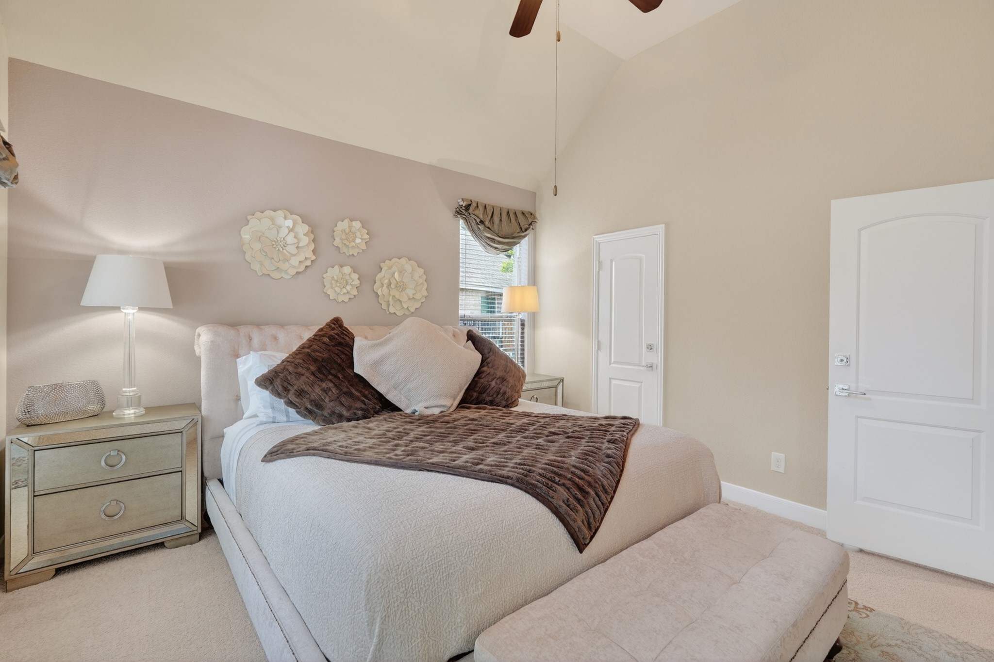 55 South Victoriana Circle Spring, TX 77389 - Photo 32 of 40 a bedroom with a large bed and dresser