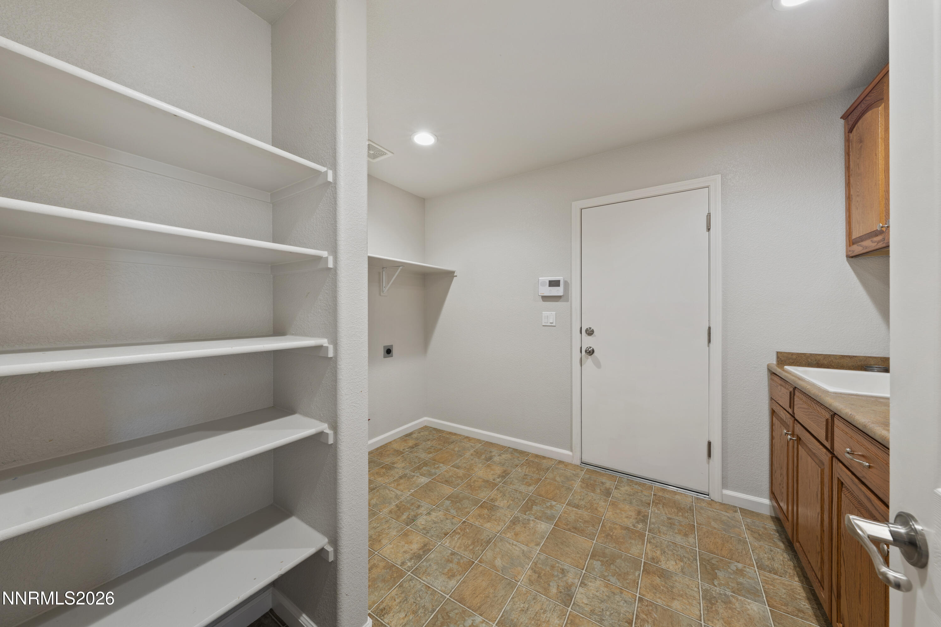 18382 Narrowleaf Court Reno, NV 89508 - Photo 20 of 65 A7V02627