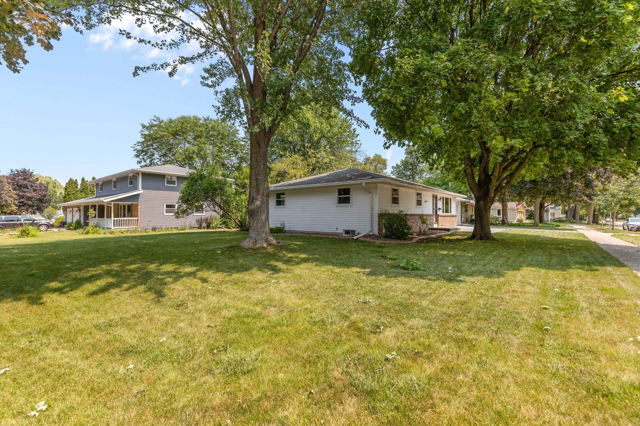 1212 East Harding Drive Appleton, WI 54915 - Photo 32 of 35