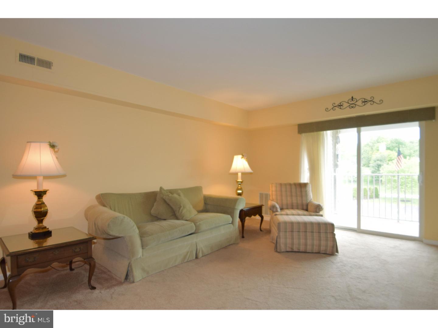 245 Brandon Road Norristown, PA 19403 - Photo 12 of 25 Living Room