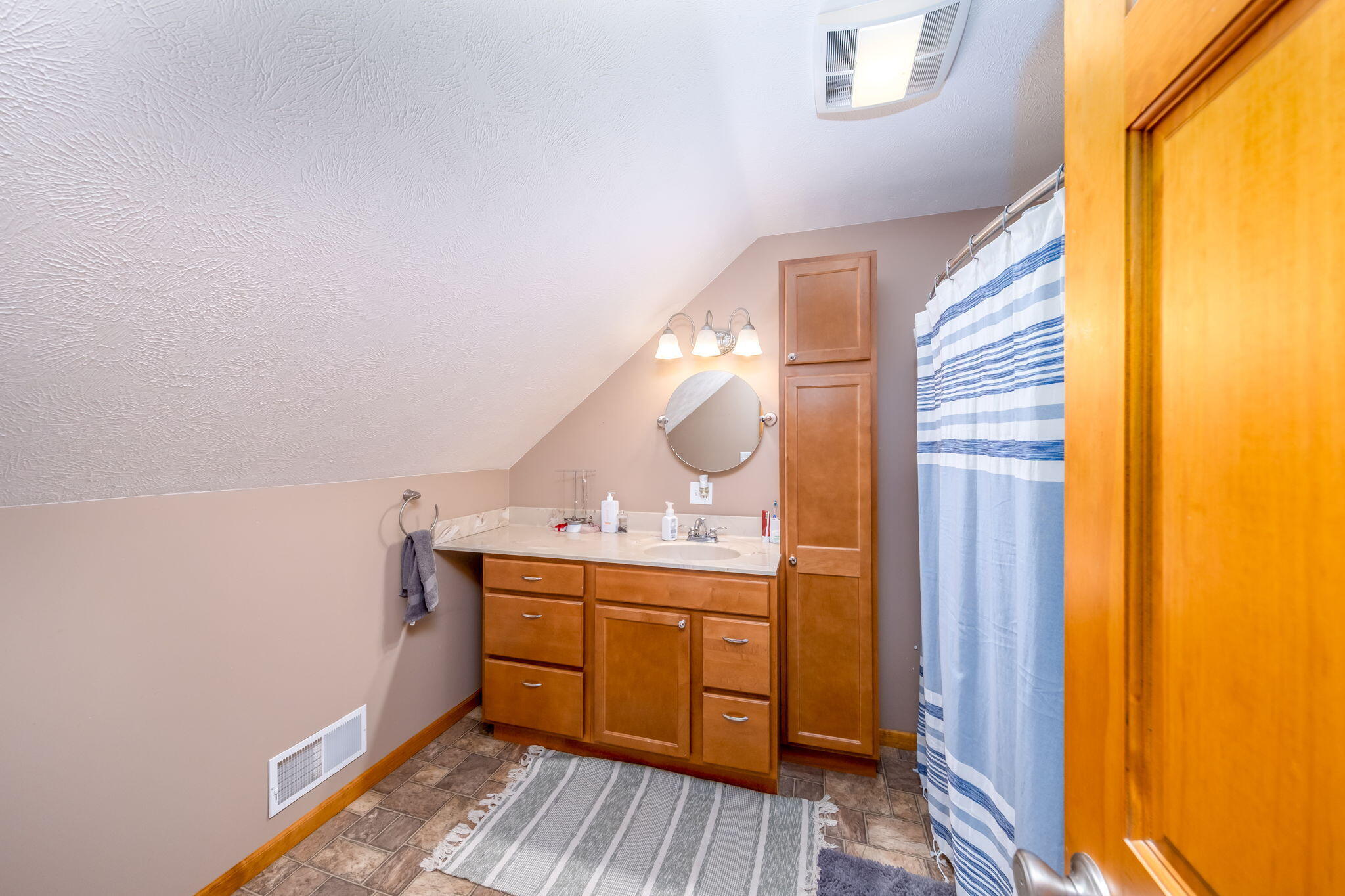 414 Maple Street Big Rapids, MI 49307 - Photo 26 of 48 32-web-or-mls-DSCF2807-Edit