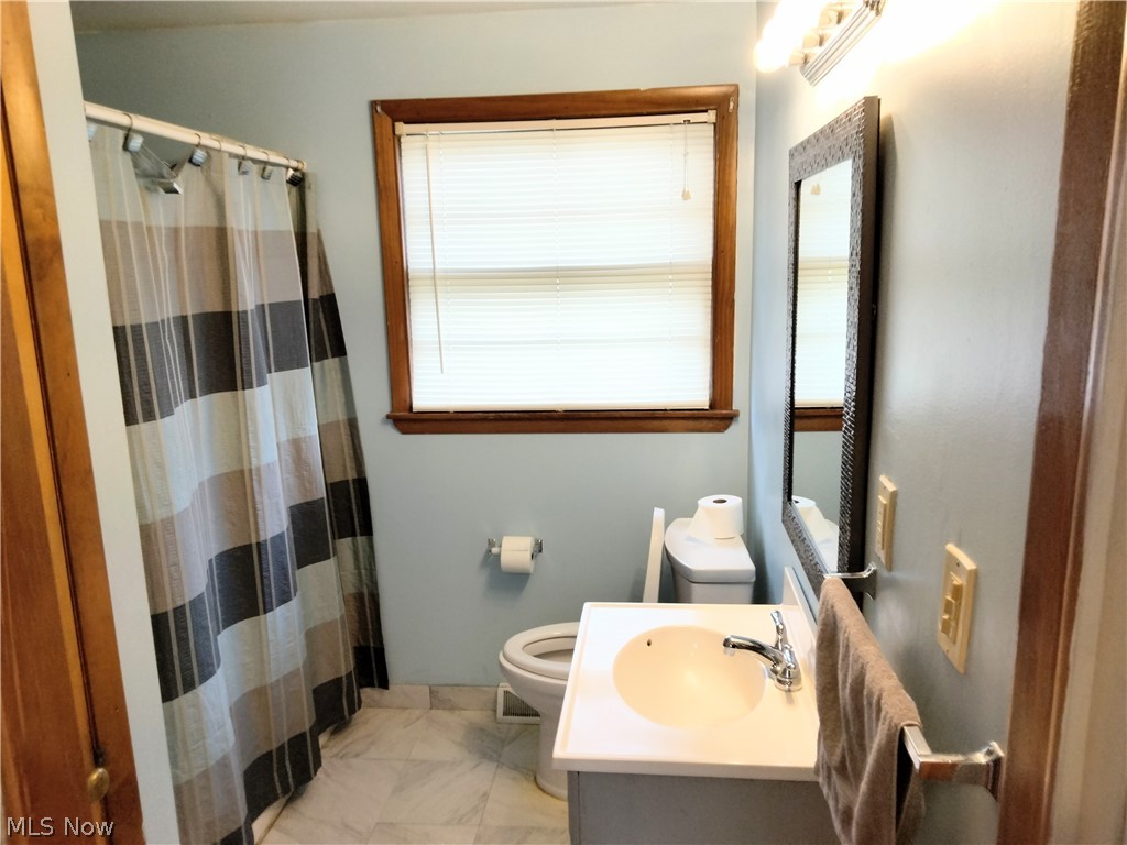 3889 Burkey Road Youngstown, OH 44515 - Photo 19 of 34 Gallery Image 19