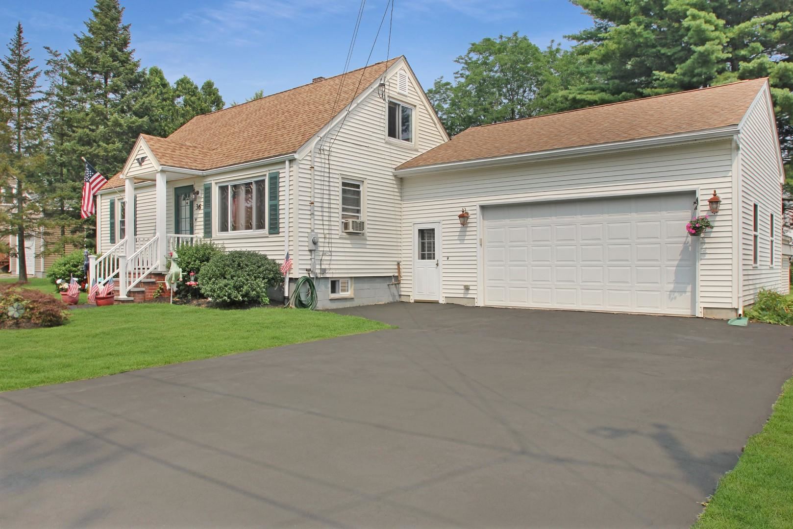 36 Maclarnon Road Salem, NH 03079 - Photo 3 of 25 Gallery Image 3