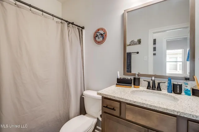 $1,950 | 15359 Serene Street, Gulfport, MS 39503