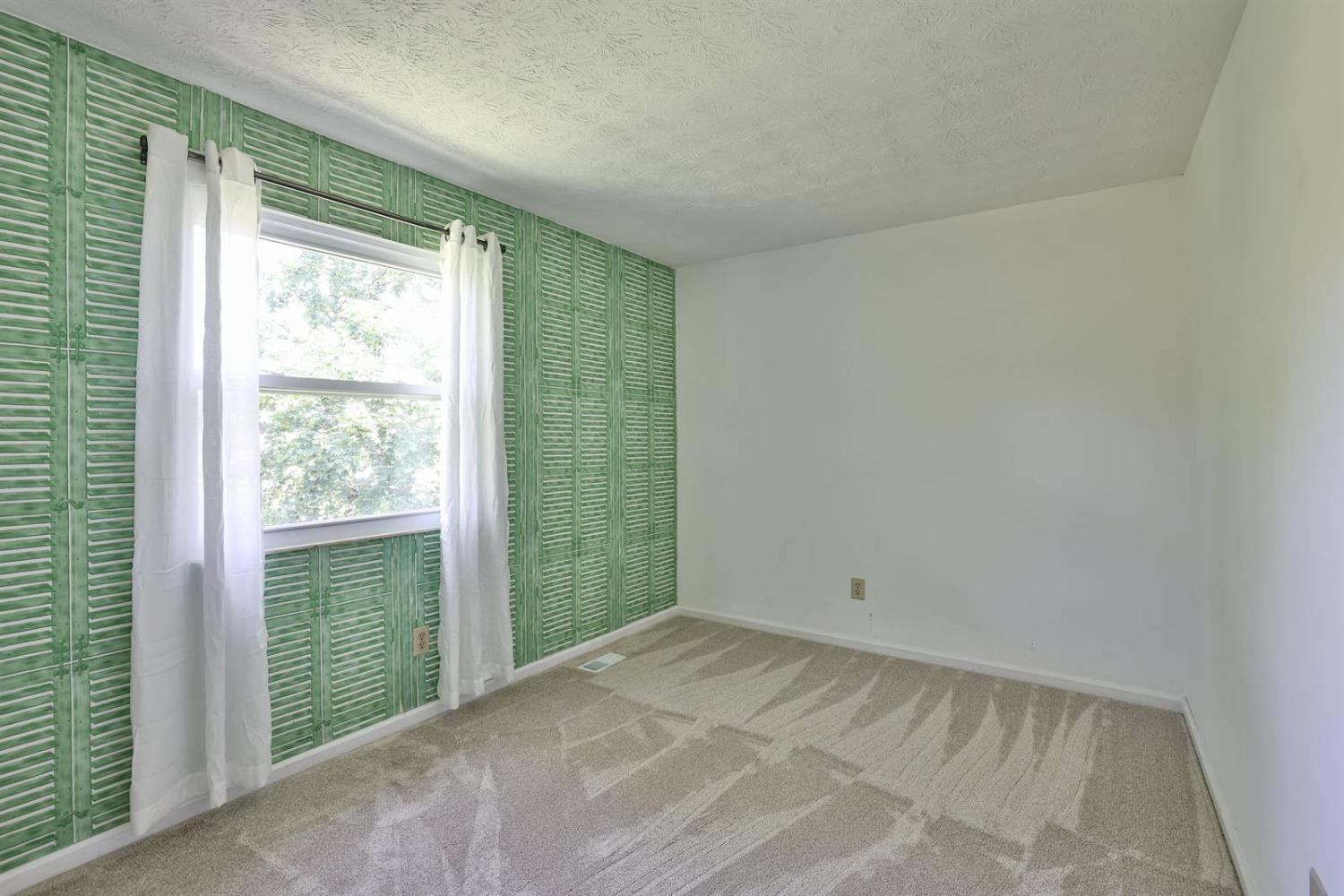11992 Kenn Road Springdale, OH 45246 - Photo 23 of 46