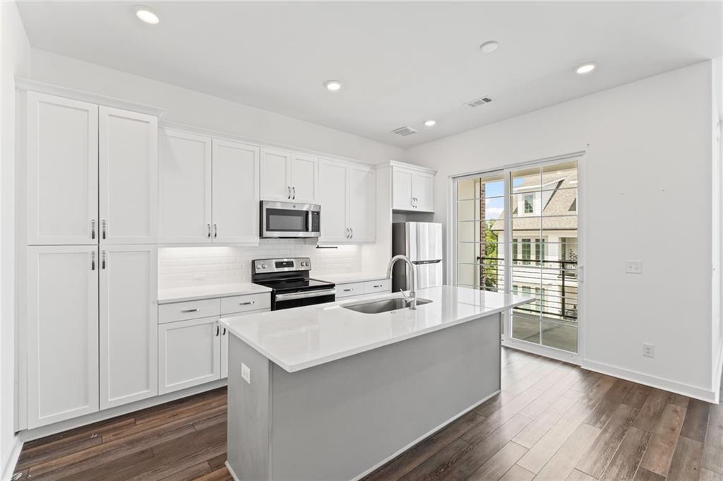 127 Devore Road, Unit 204 Alpharetta, GA 30009 - Photo 12 of 86