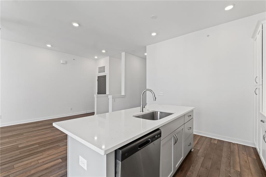 127 Devore Road, Unit 204 Alpharetta, GA 30009 - Photo 14 of 86