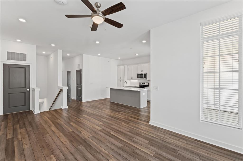 127 Devore Road, Unit 204 Alpharetta, GA 30009 - Photo 8 of 86