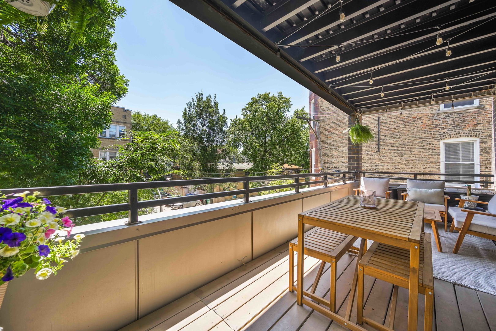 2916 West Shakespeare Avenue, Unit 2 Chicago, IL 60647 - Photo 19 of 21