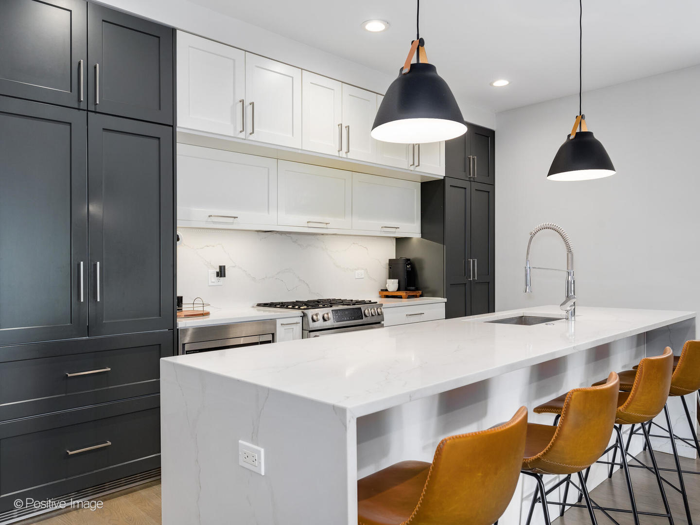 2916 West Shakespeare Avenue, Unit 2 Chicago, IL 60647 - Photo 9 of 21