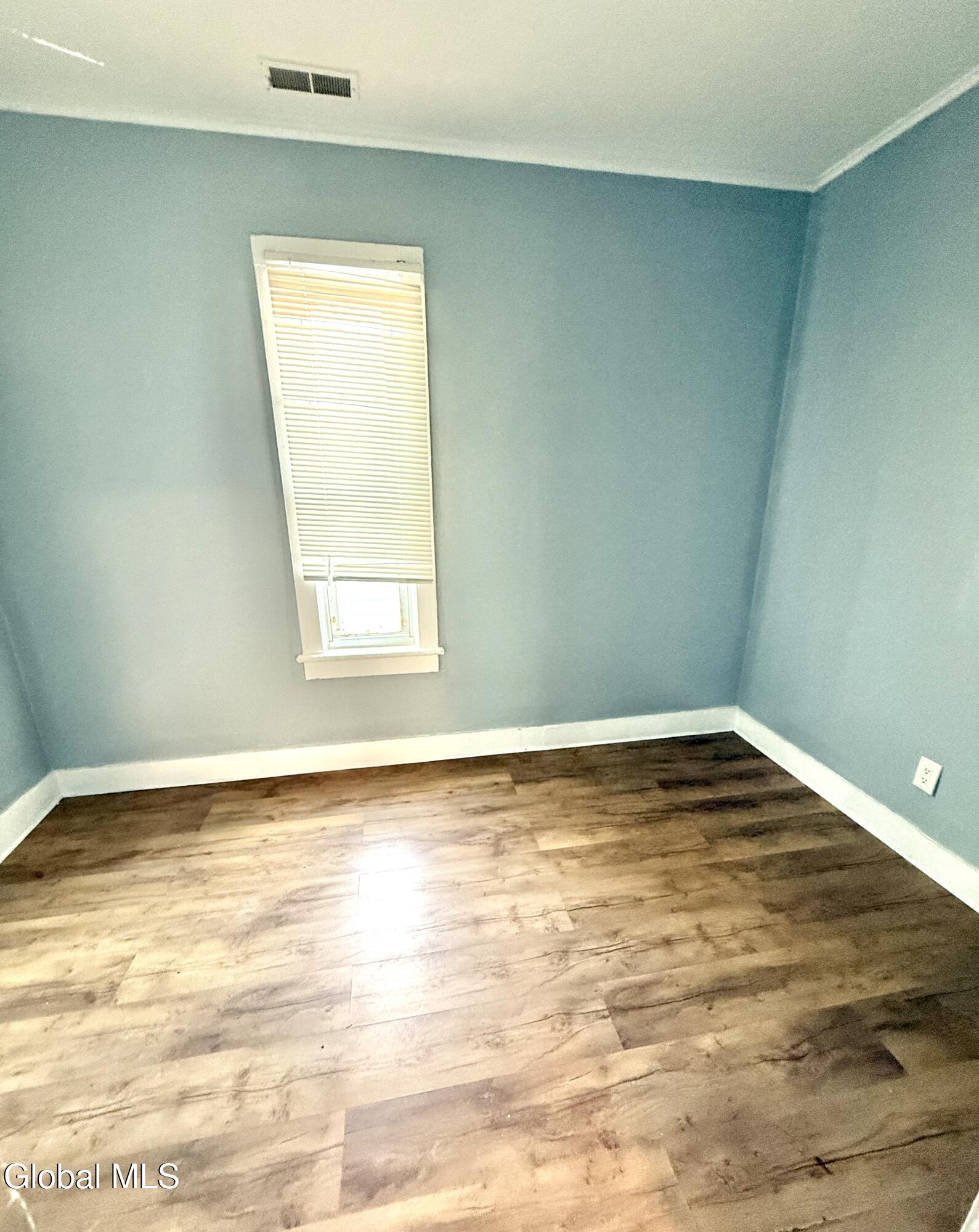 126 Prospect Street, Unit 2 Schenectady, NY 12308 - Photo 4 of 13 IMG_4068