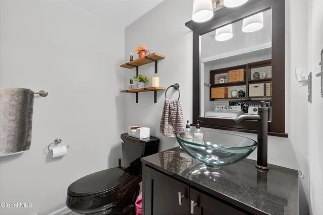 $299,900 | 412 Antler Court, Milton, NY 12020