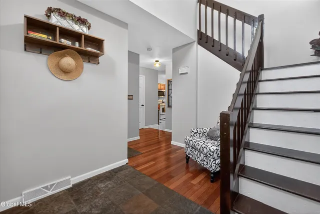 $299,900 | 412 Antler Court, Milton, NY 12020