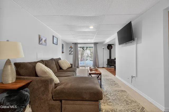 $299,900 | 412 Antler Court, Milton, NY 12020