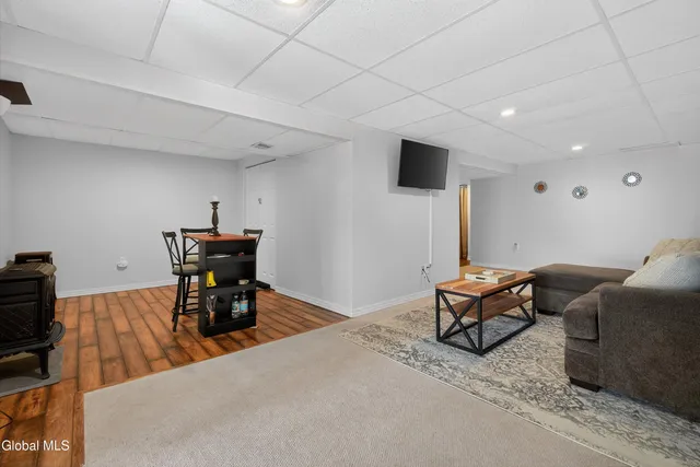 $299,900 | 412 Antler Court, Milton, NY 12020