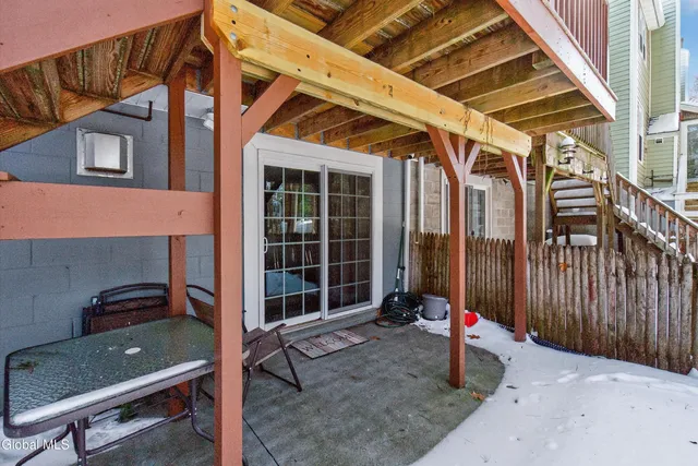 $299,900 | 412 Antler Court, Milton, NY 12020